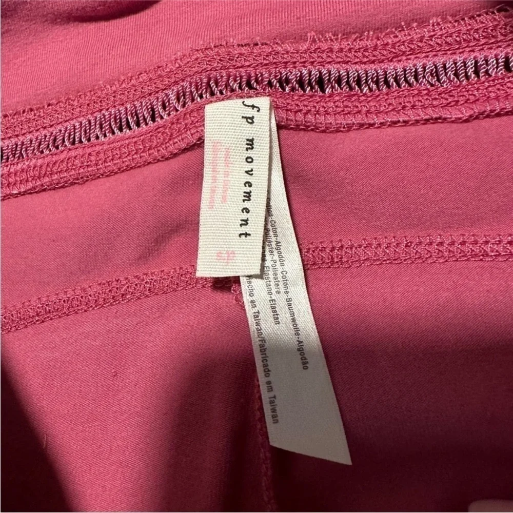NWT Free People Movemement Scorpio Capri Leggings Ruched Purple Small